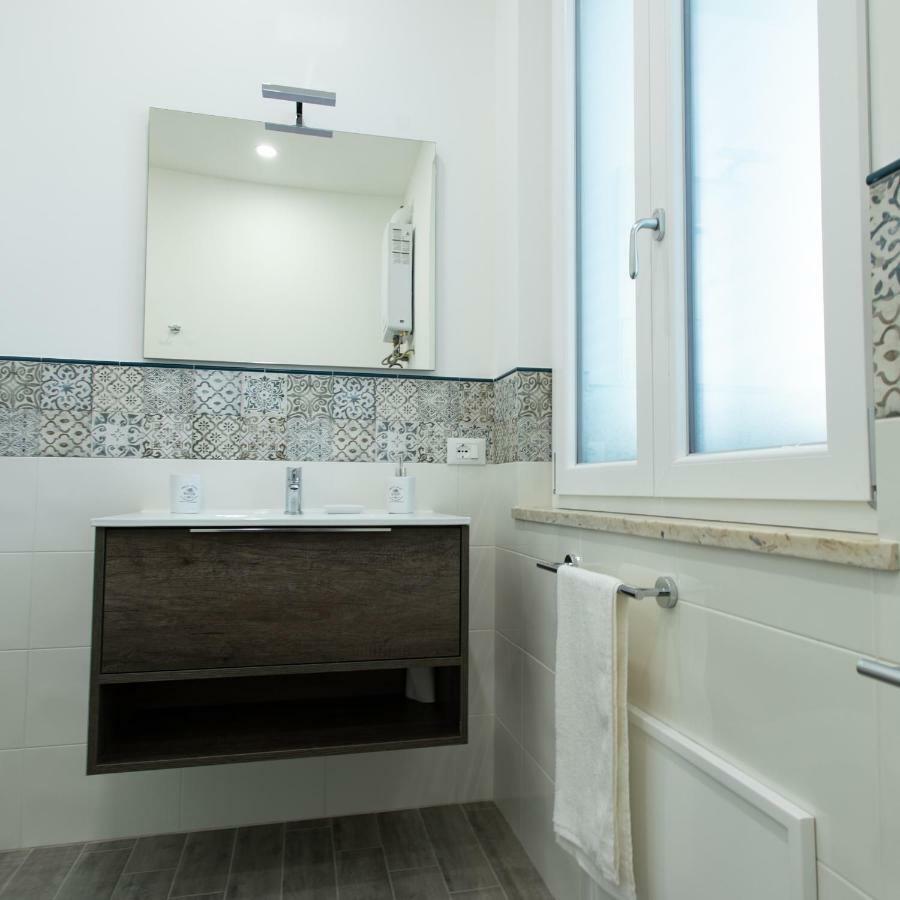 Villa Aurora Mondello Addaura ภายนอก รูปภาพ